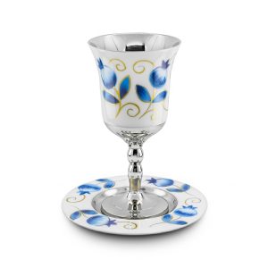 כוס קידוש על רגל/תחתית נירוסטה לבן/רימונים כחול