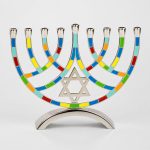חנוכייה מתכת צבעונית מ"ד 18 ס"מ