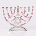חנוכייה מתכת סגול/ורוד מ"ד 18 ס"מ