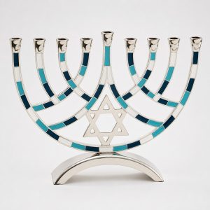 חנוכייה מתכת גוונים כחול מ"ד 18 ס"מ