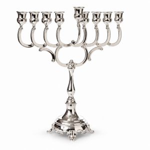 חנוכיה דגם שושנים ציפוי כסף 52 ס"מ