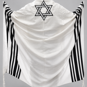 טלית צמר א.א. רקמה מגן-דוד שחור כסף מס' 60
