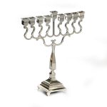 חנוכייה בארוק ציפוי כסף 22 ס"מ