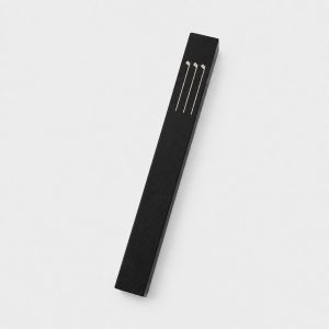 מזוזה "תווים" אלומיניום שחור 12 ס"מ {11}